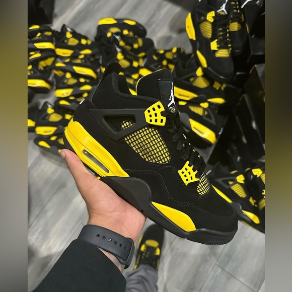 Jordan 4 “Thunders”